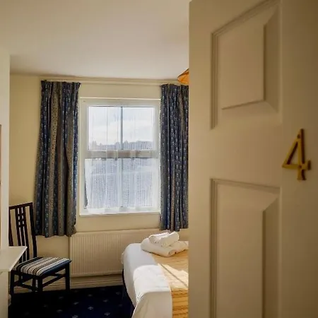 White Heather 3 Bed Town * Clifden